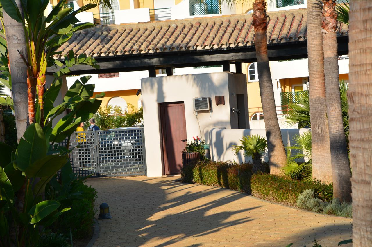 Apartment Medina De Banus マルベーリャ エクステリア 写真