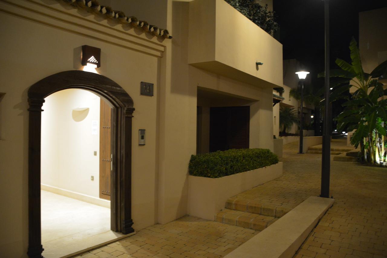 Apartment Medina De Banus マルベーリャ エクステリア 写真